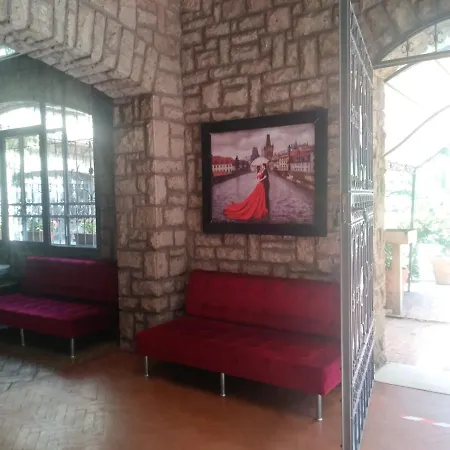 Inn La Rondinella *